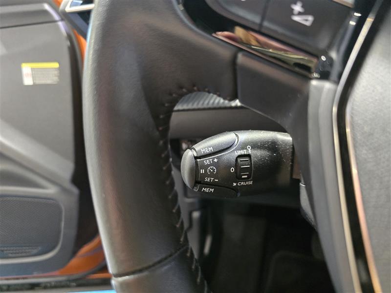 Peugeot e-2008 vaihtoauto