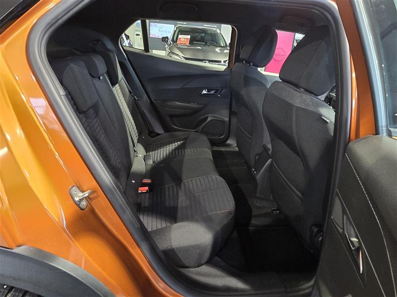 Peugeot e-2008 vaihtoauto