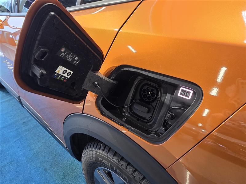 Peugeot e-2008 vaihtoauto