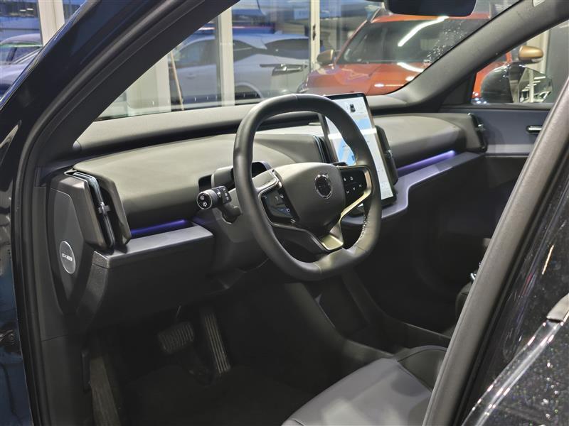 Volvo EX30 vaihtoauto