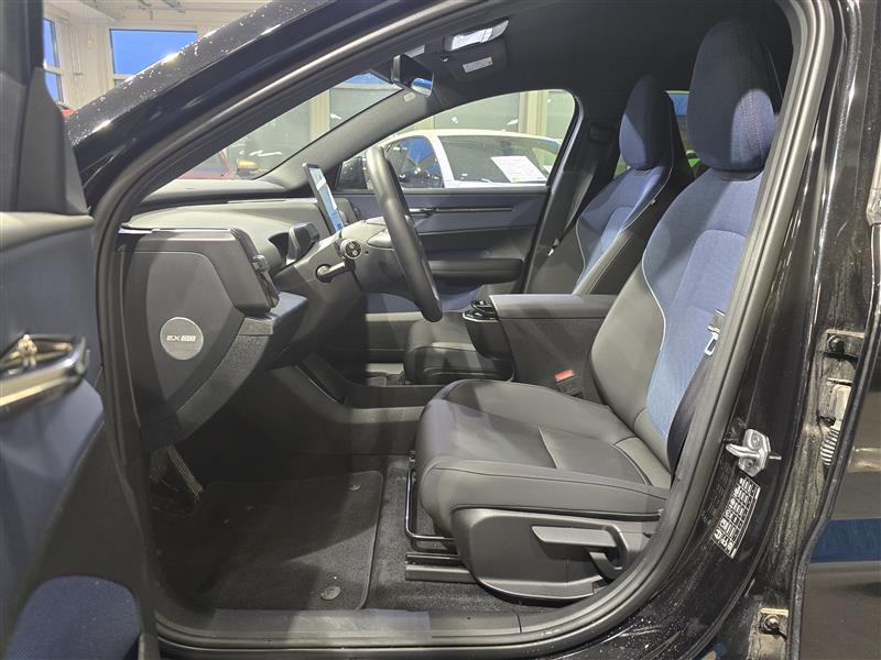 Volvo EX30 vaihtoauto