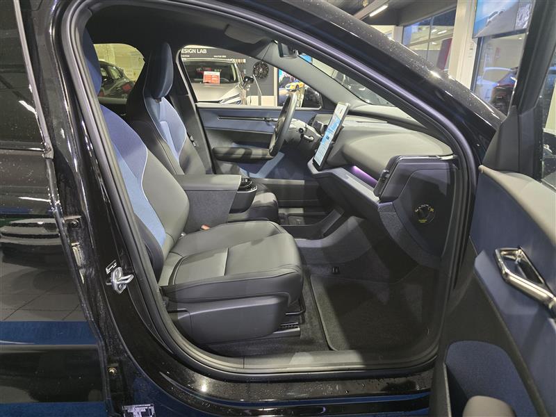 Volvo EX30 vaihtoauto