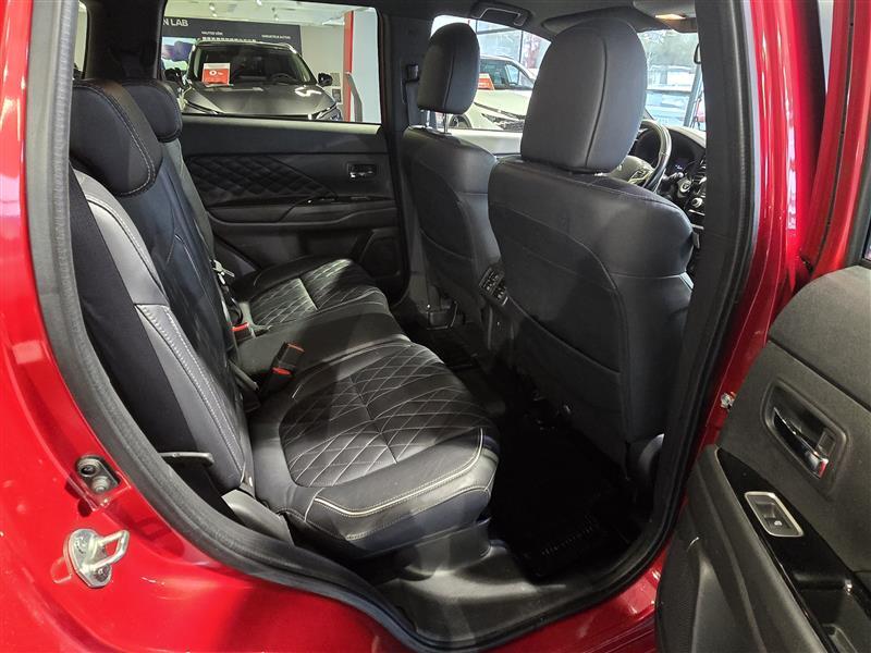 Mitsubishi Outlander PHEV vaihtoauto