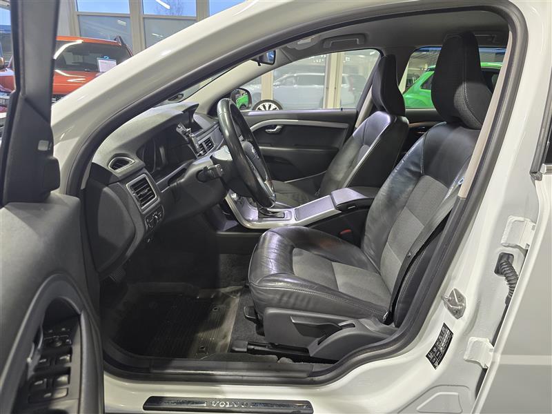 Volvo V70 vaihtoauto