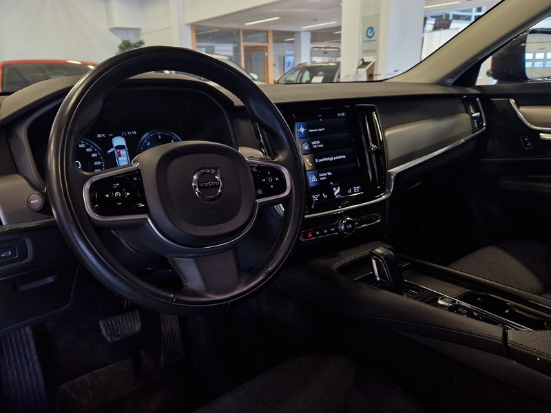 Volvo V90 Cross Country vaihtoauto