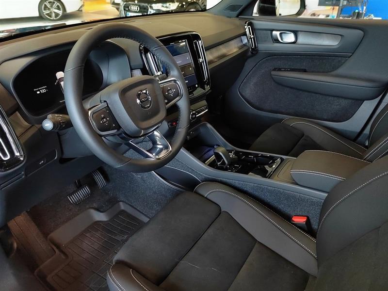 Volvo EX40 vaihtoauto