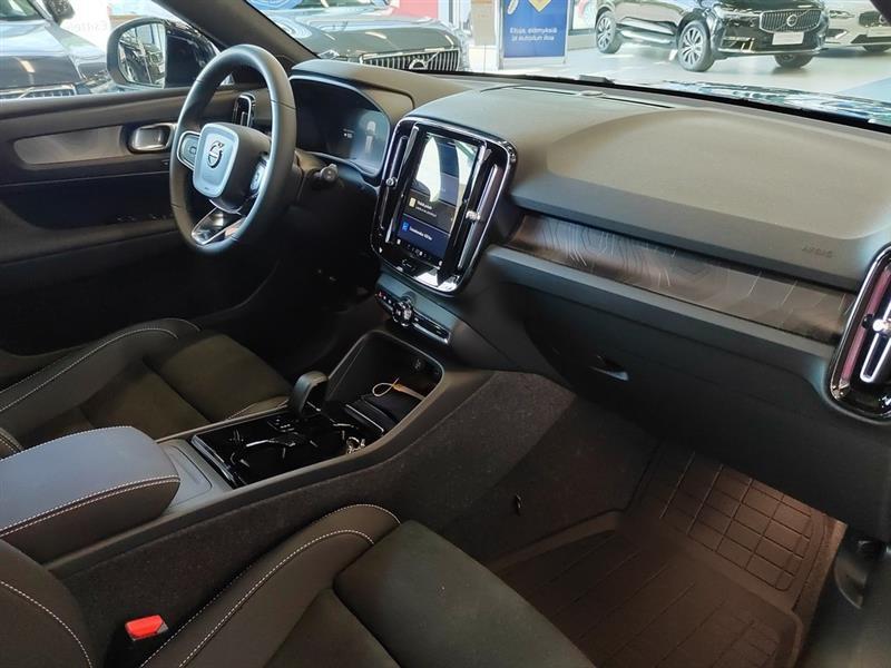 Volvo EX40 vaihtoauto