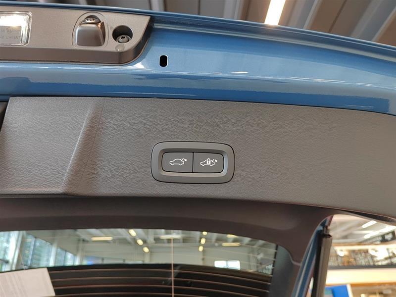 Volvo EX40 vaihtoauto