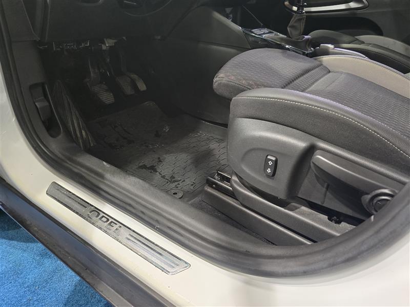 Opel Crossland X vaihtoauto