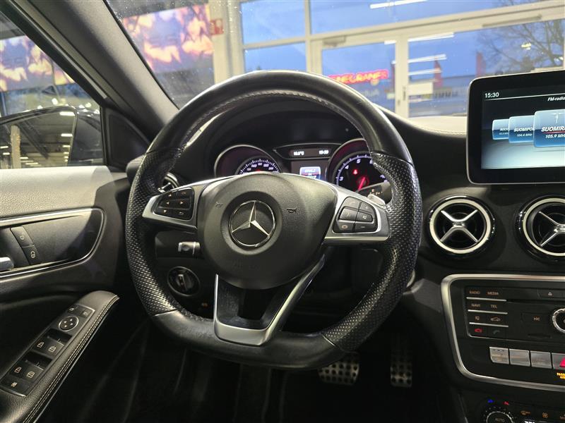 Mercedes-Benz GLA vaihtoauto