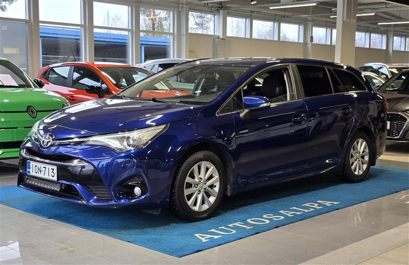 Toyota Avensis vaihtoauto