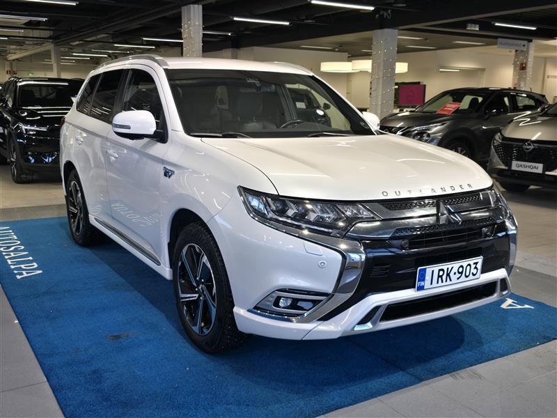 Mitsubishi Outlander PHEV vaihtoauto