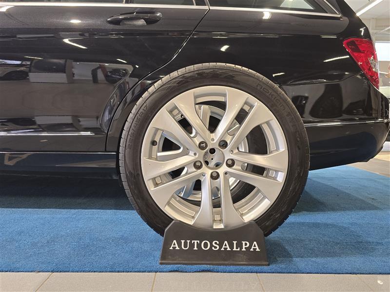 Mercedes-Benz C vaihtoauto