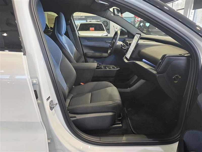 Volvo EX30 vaihtoauto