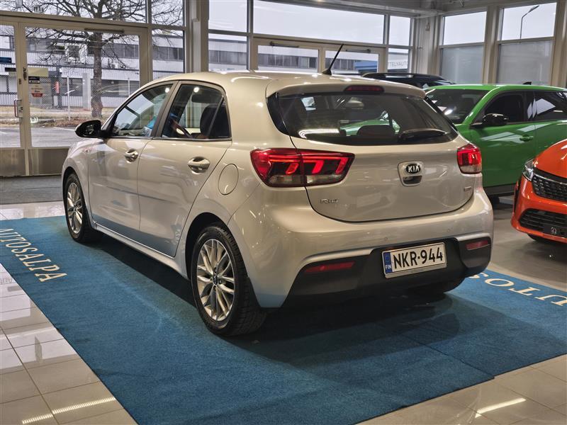 Kia Rio vaihtoauto