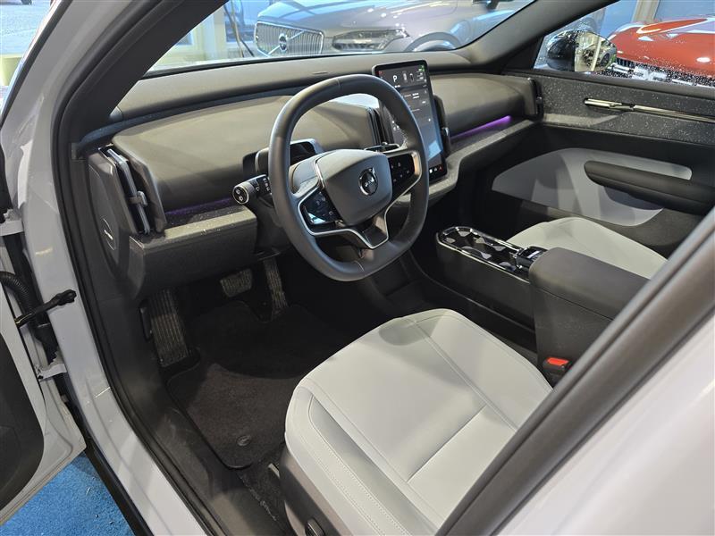 Volvo EX30 vaihtoauto