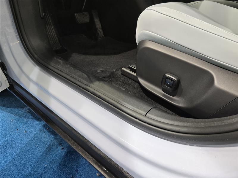 Volvo EX30 vaihtoauto