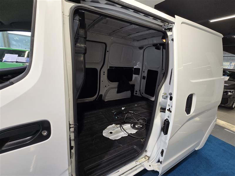 Nissan e-NV200 vaihtoauto