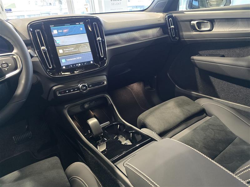 Volvo EC40 vaihtoauto