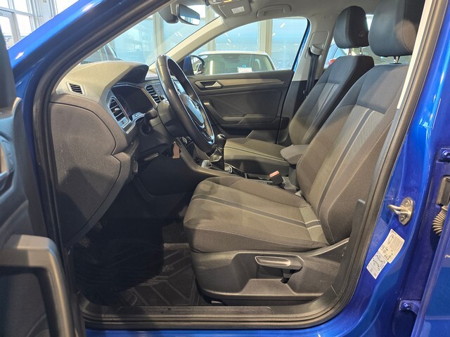 Volkswagen T-Roc vaihtoauto