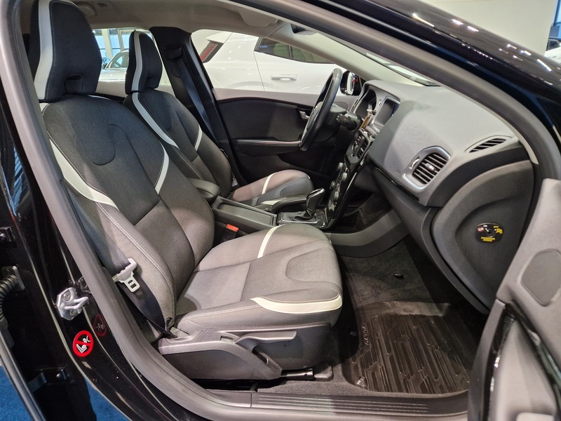 Volvo V40 vaihtoauto