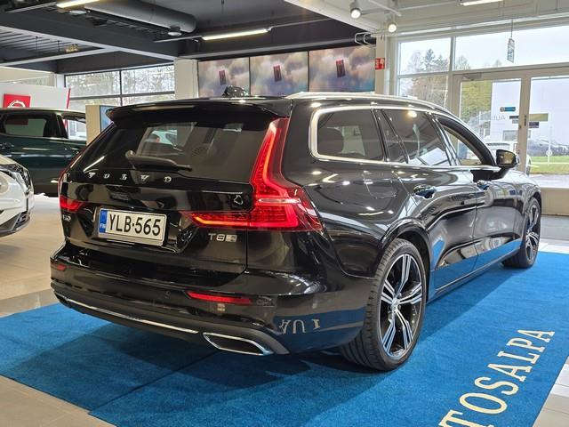 Volvo V60 vaihtoauto
