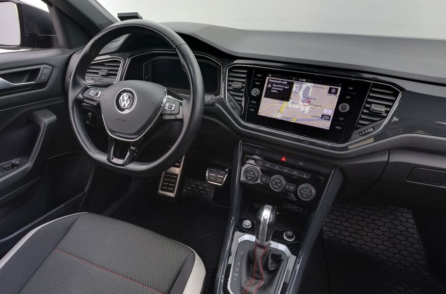 Volkswagen T-Roc vaihtoauto