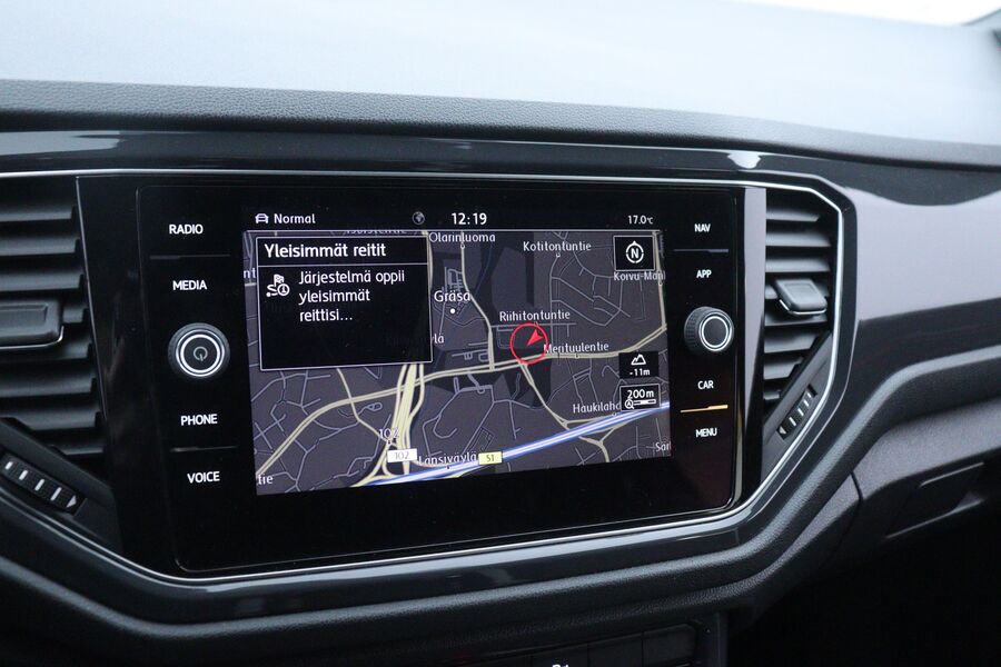 Volkswagen T-Roc vaihtoauto