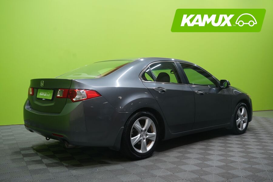 Honda Accord vaihtoauto