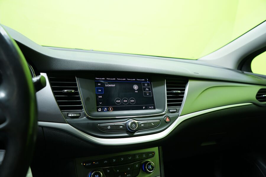 Opel Astra vaihtoauto