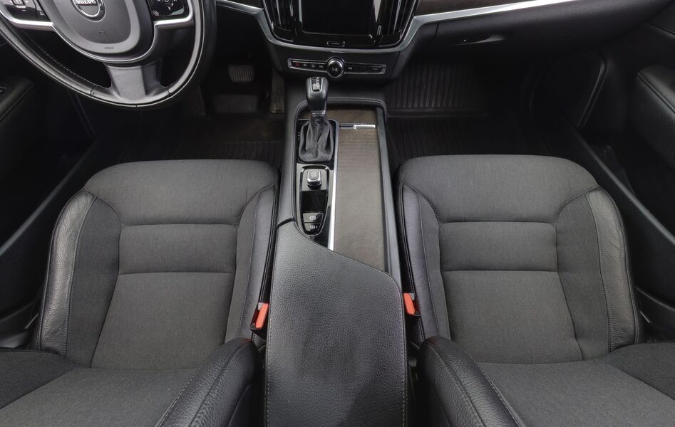 Volvo V90 Cross Country vaihtoauto