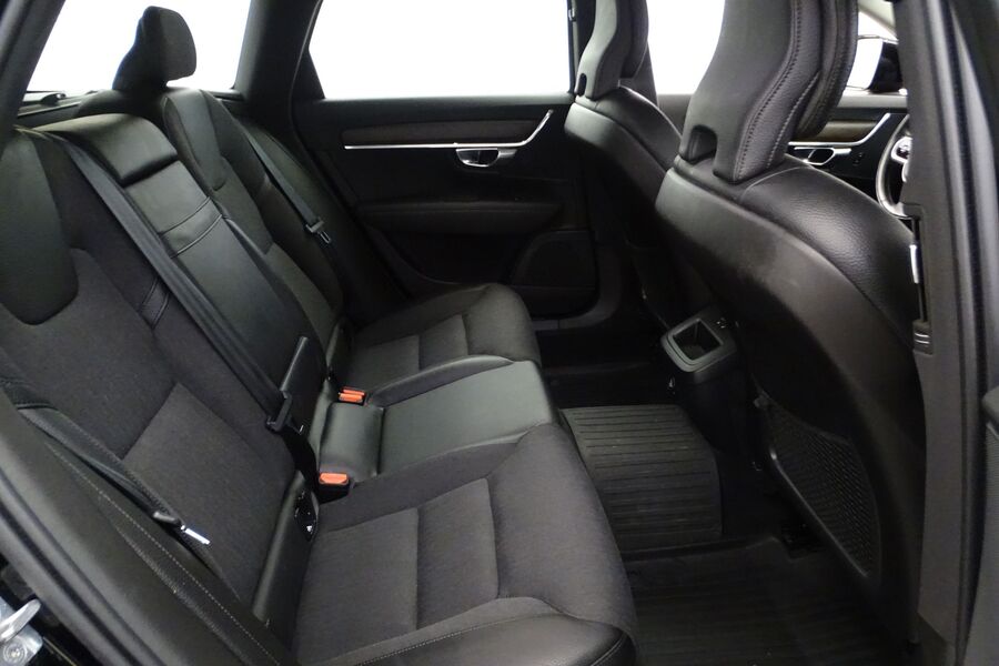 Volvo V90 Cross Country vaihtoauto