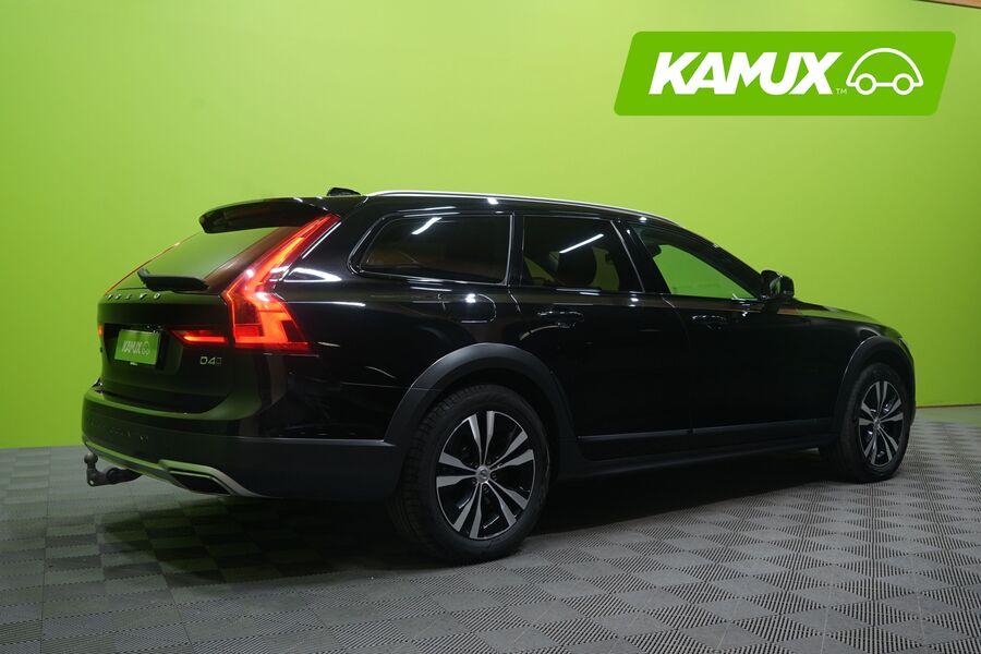 Volvo V90 Cross Country vaihtoauto