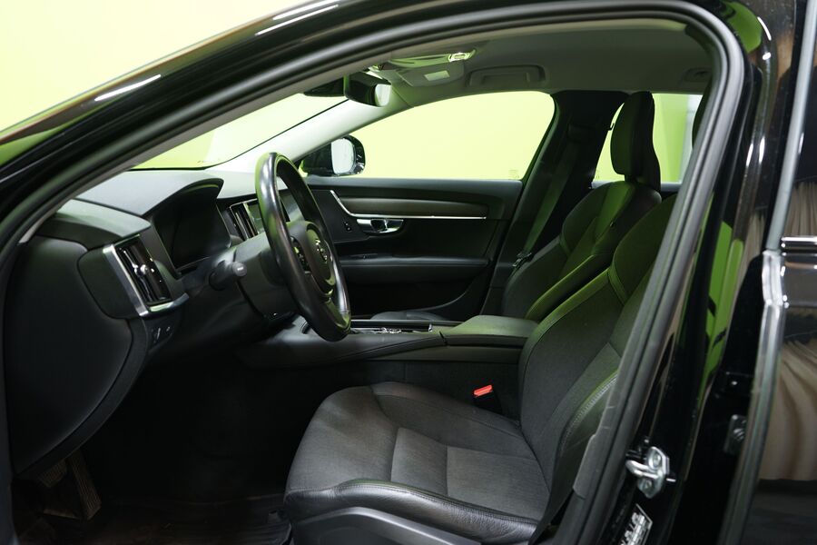 Volvo V90 Cross Country vaihtoauto