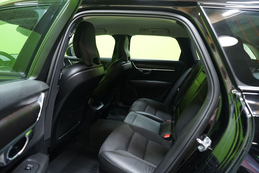 Volvo V90 Cross Country vaihtoauto