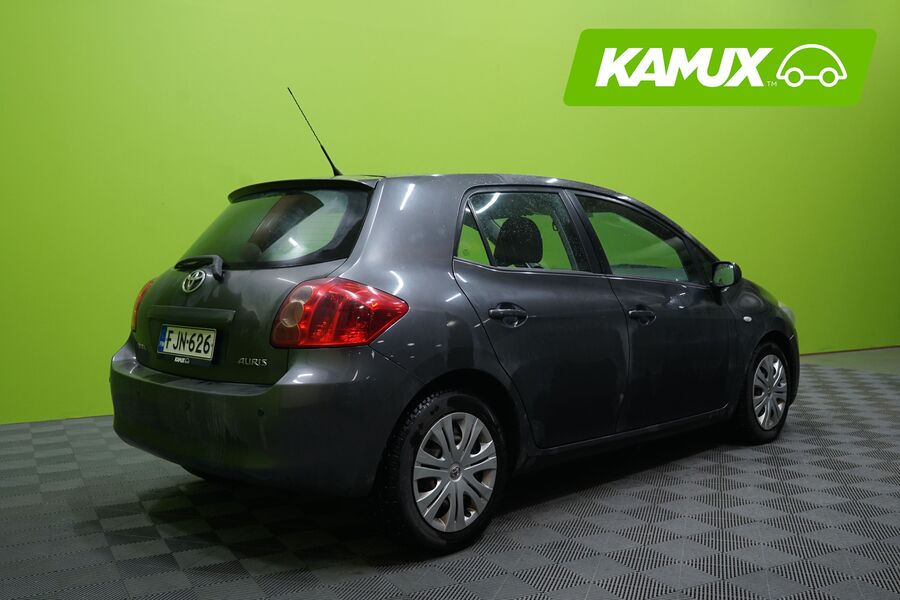 Toyota Auris vaihtoauto