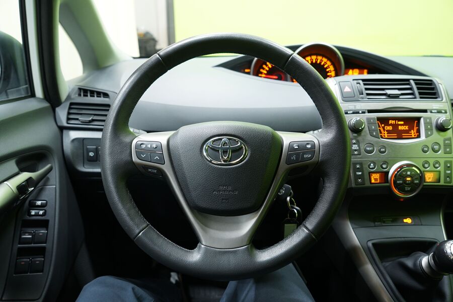 Toyota Verso vaihtoauto