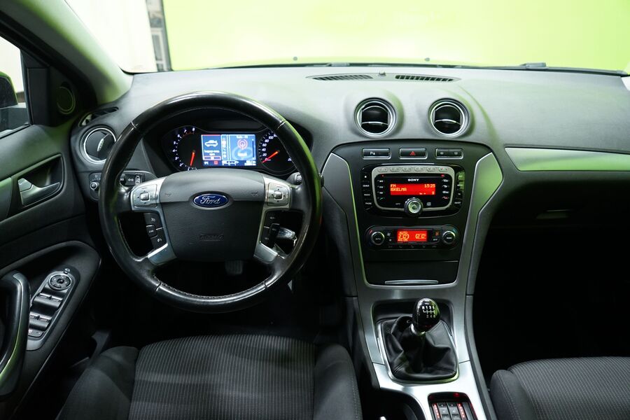 Ford Mondeo vaihtoauto
