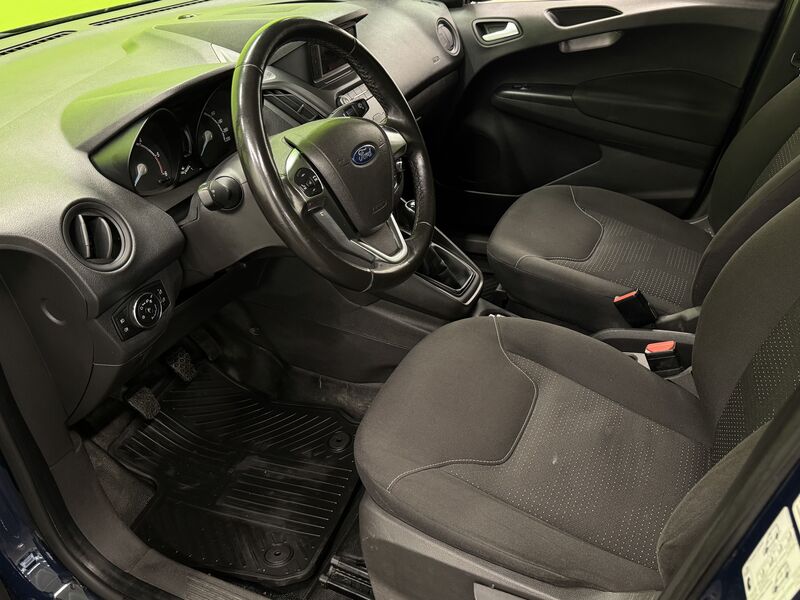 Ford Transit Courier vaihtoauto