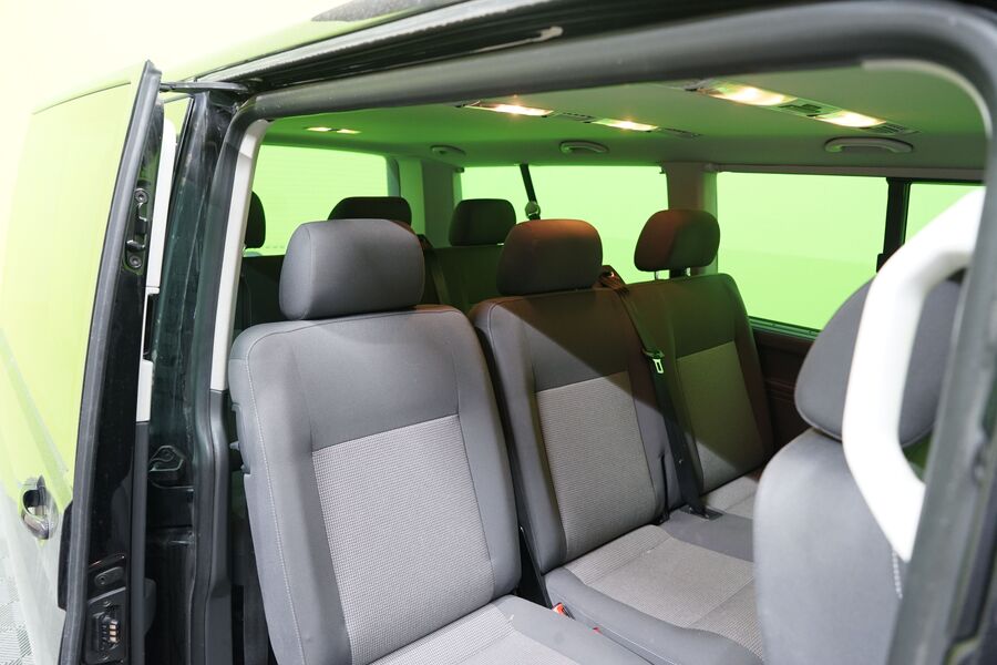 Volkswagen Caravelle vaihtoauto