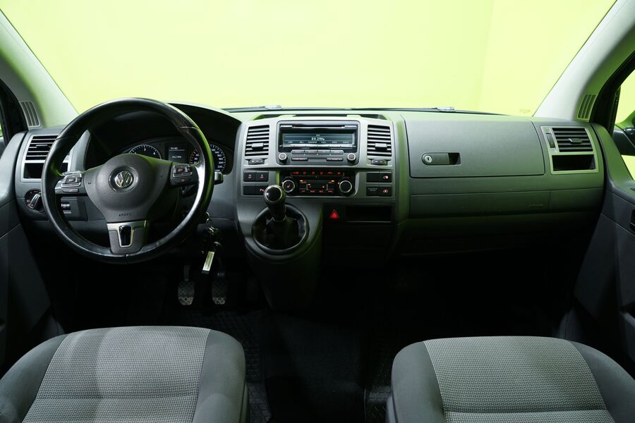 Volkswagen Caravelle vaihtoauto