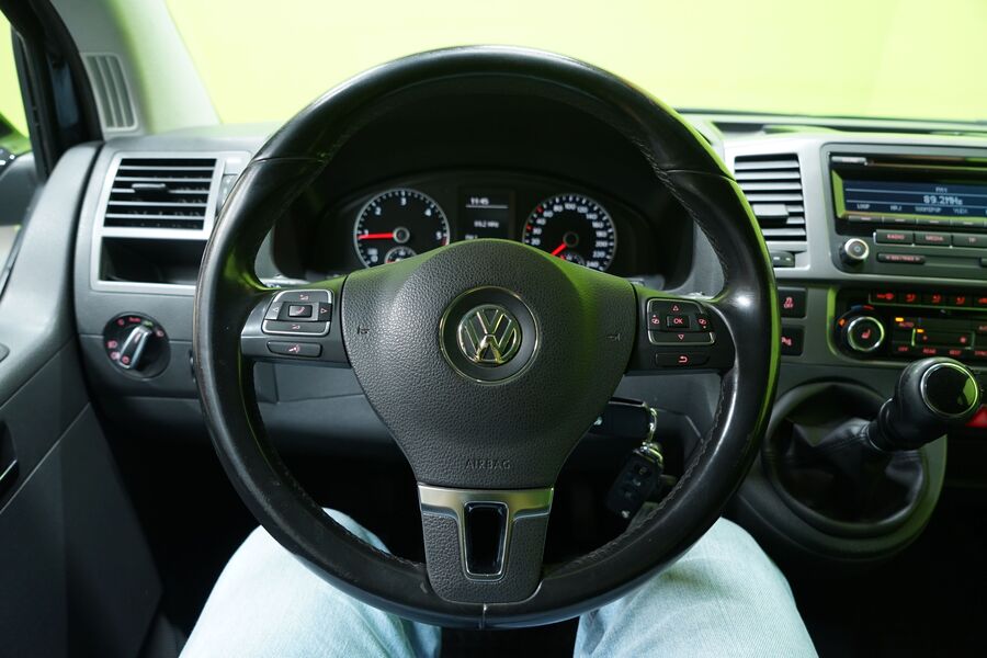 Volkswagen Caravelle vaihtoauto