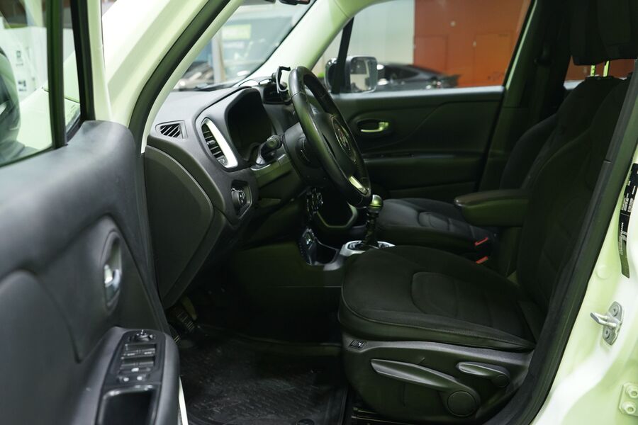 Jeep Renegade vaihtoauto