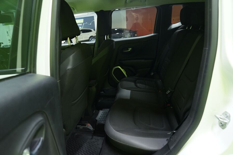 Jeep Renegade vaihtoauto