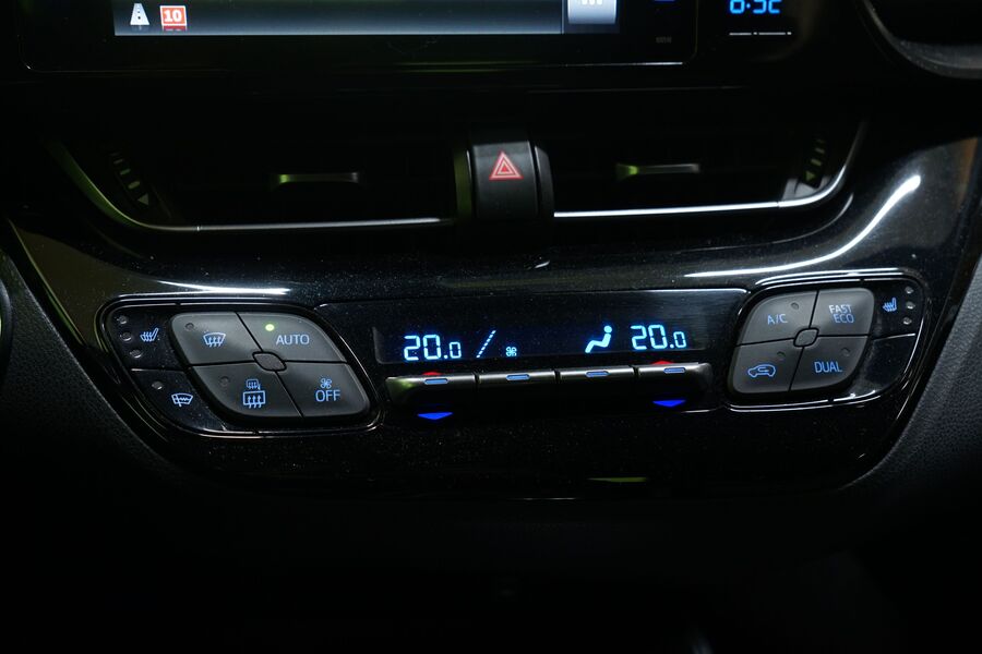 Toyota C-HR vaihtoauto