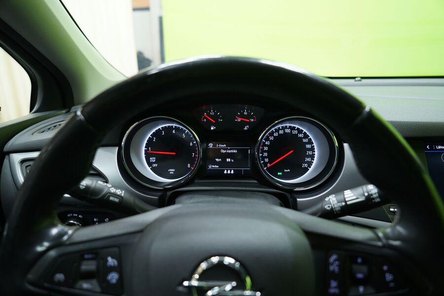 Opel Astra vaihtoauto