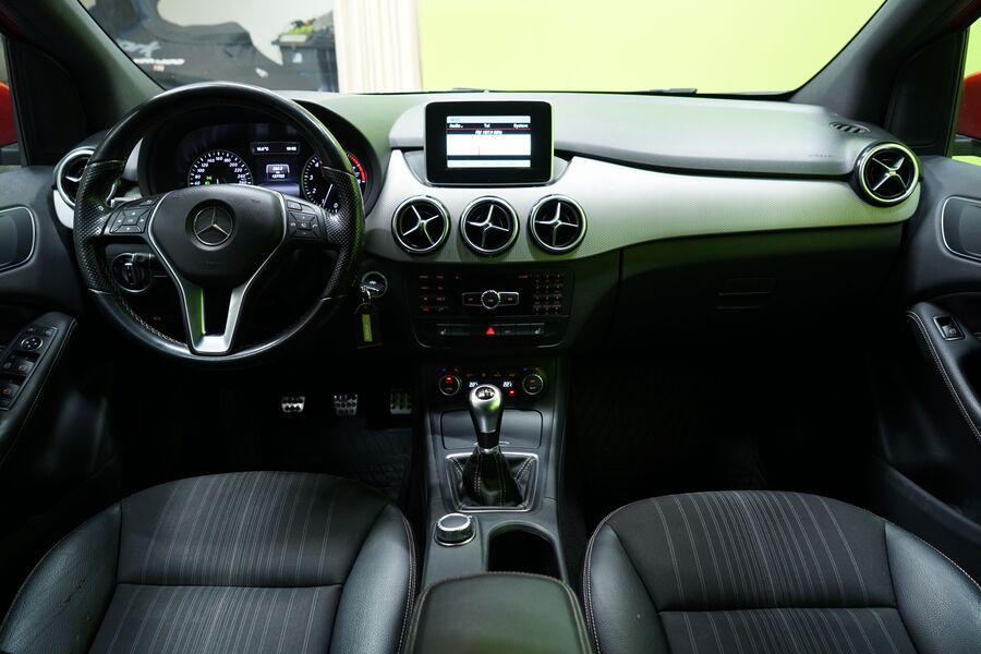 Mercedes-Benz B vaihtoauto