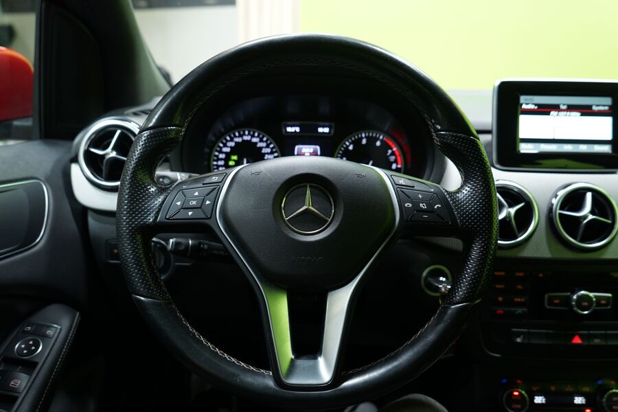 Mercedes-Benz B vaihtoauto