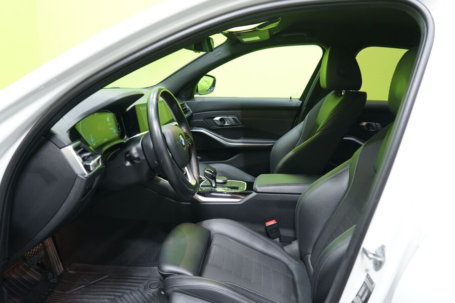 BMW 330 vaihtoauto
