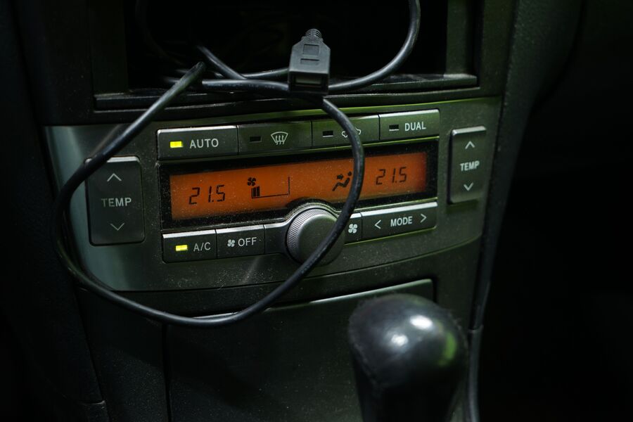 Toyota Avensis vaihtoauto